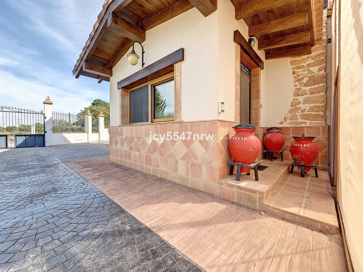 4 Bed Finca - Cortijo in Yecla