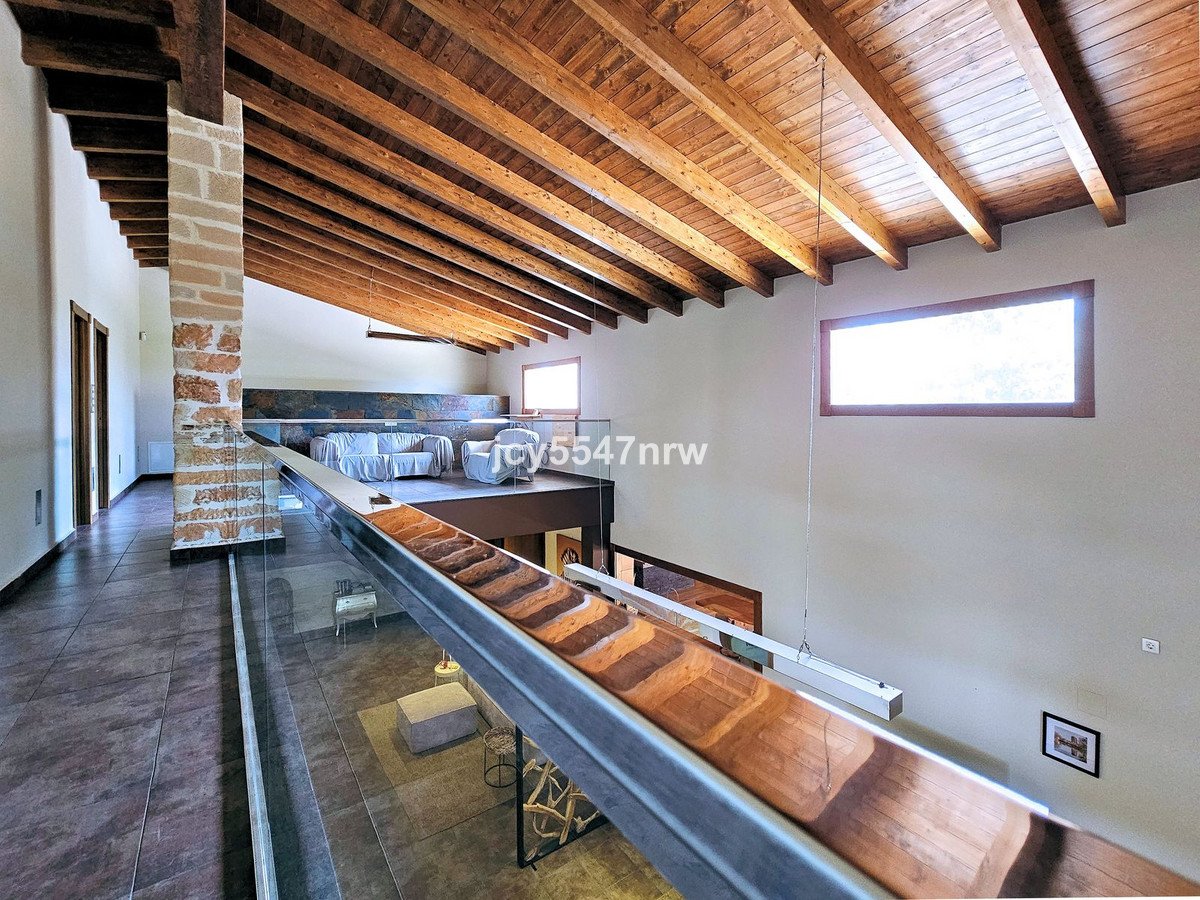 4 Bed Finca - Cortijo in Yecla