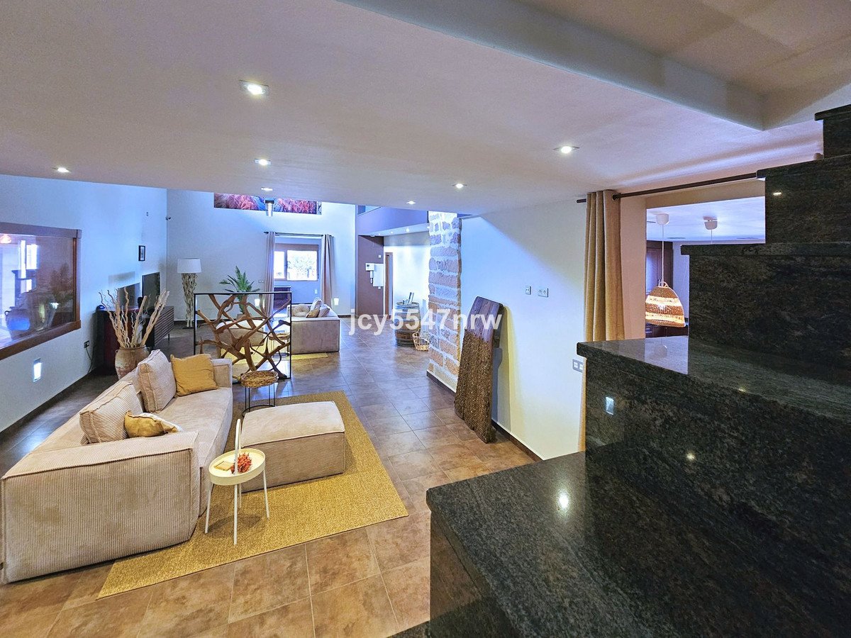 4 Bed Finca - Cortijo in Yecla