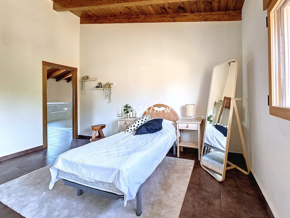 4 Bed Finca - Cortijo in Yecla