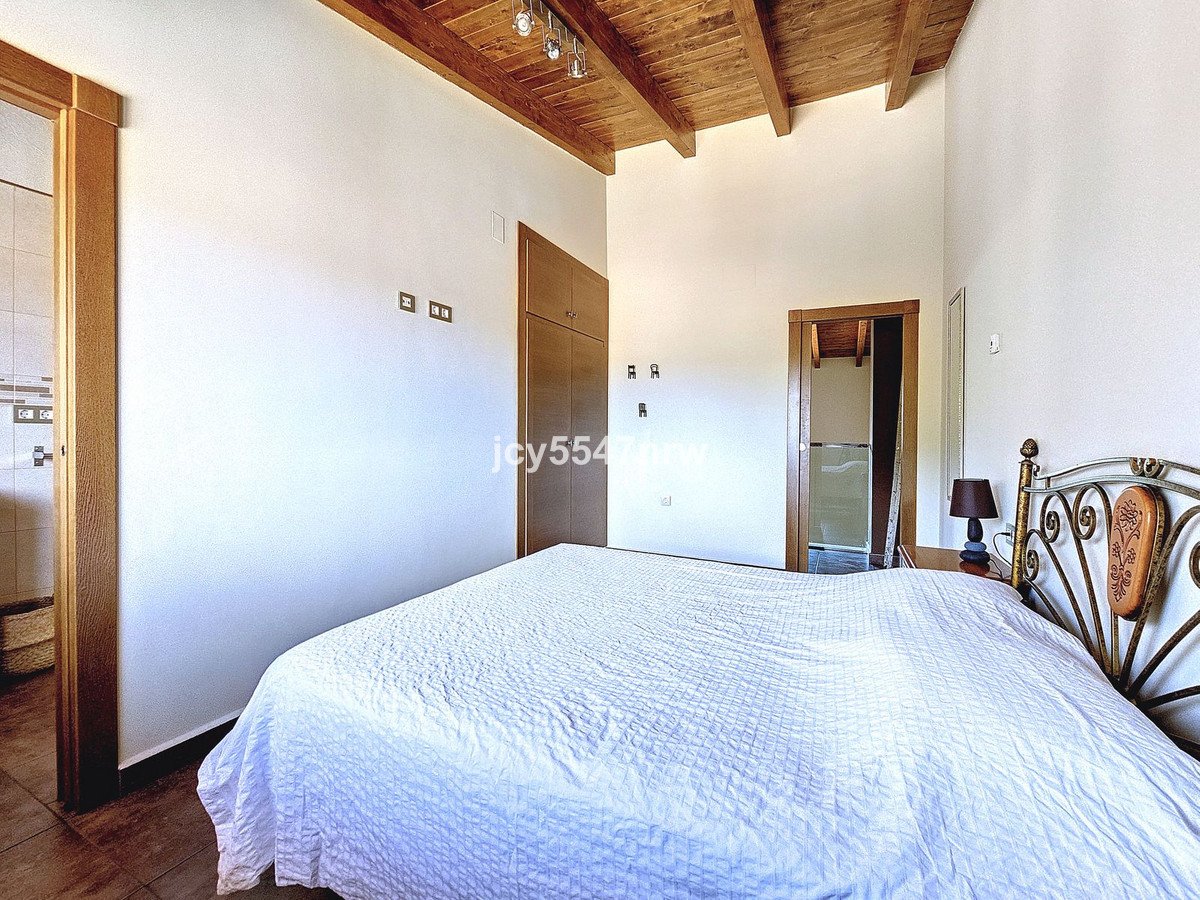 4 Bed Finca - Cortijo in Yecla