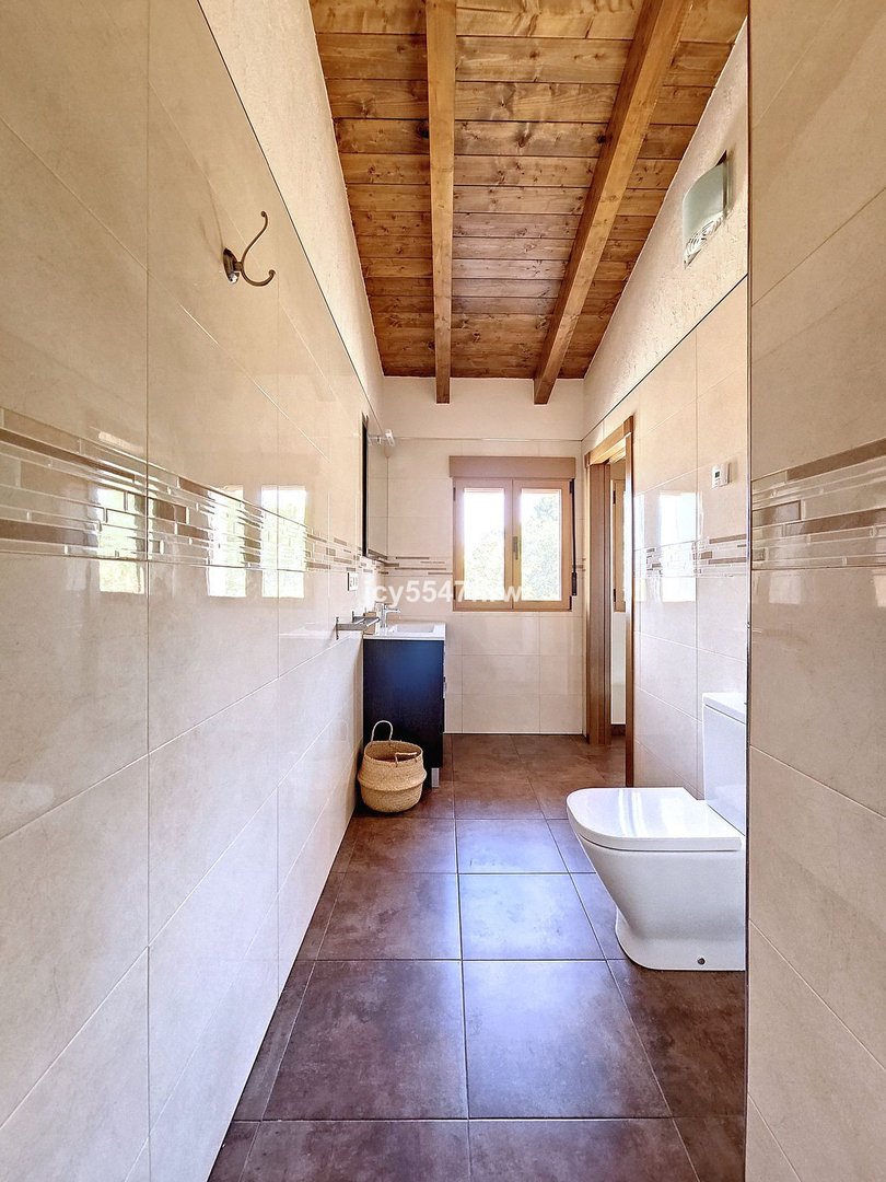 4 Bed Finca - Cortijo in Yecla