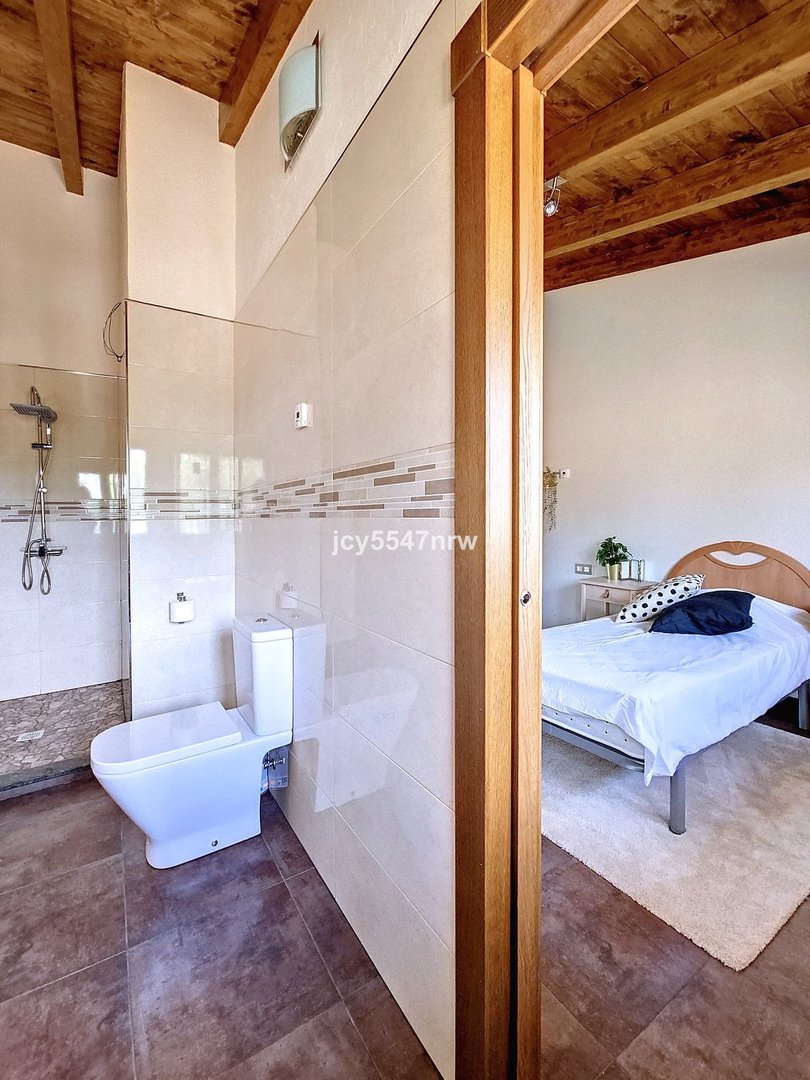 4 Bed Finca - Cortijo in Yecla