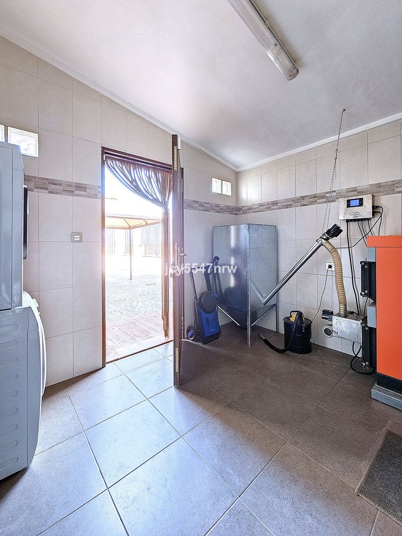 4 Bed Finca - Cortijo in Yecla