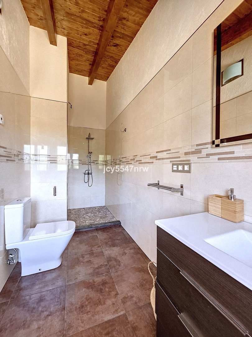 4 Bed Finca - Cortijo in Yecla