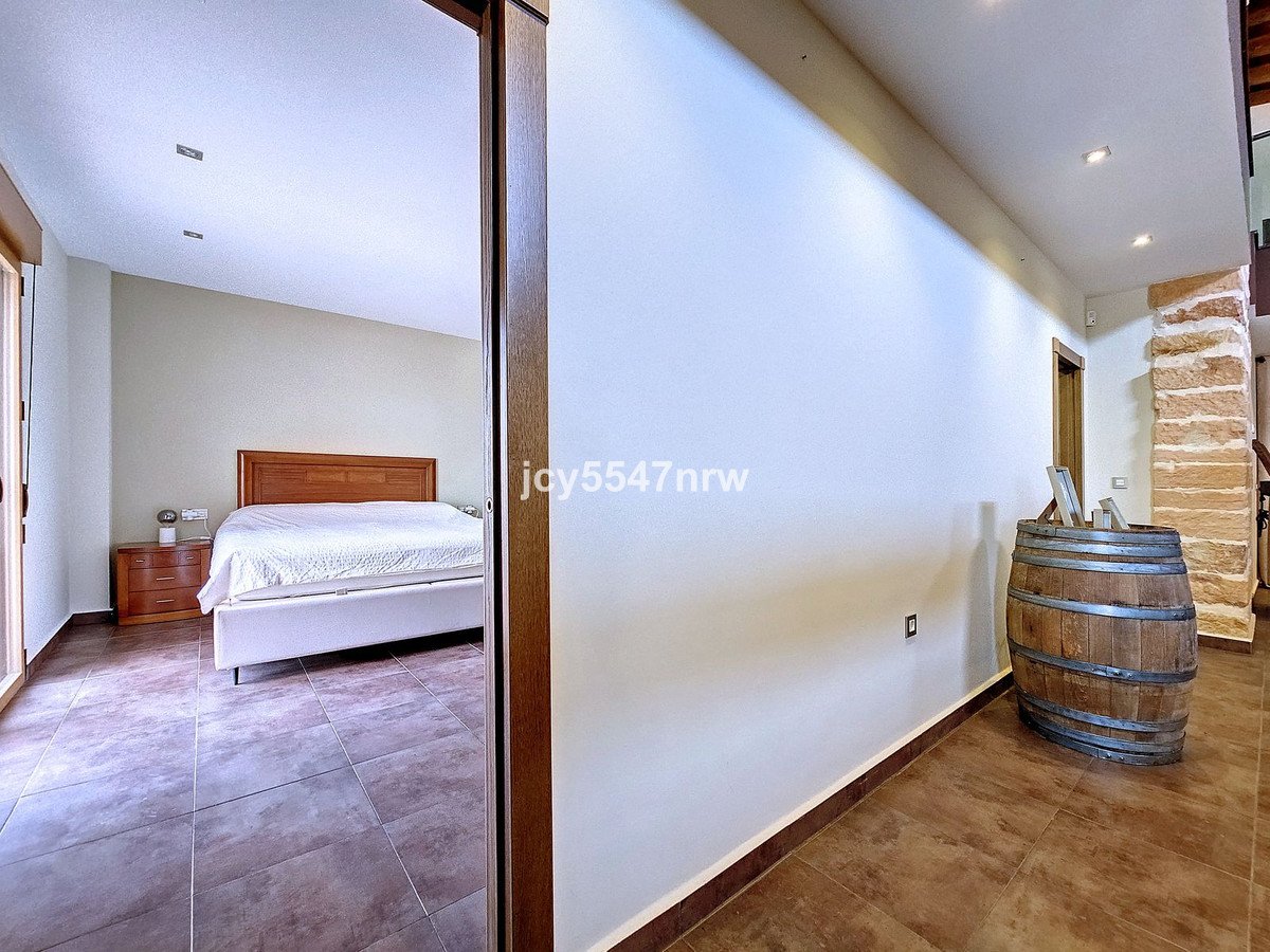 4 Bed Finca - Cortijo in Yecla