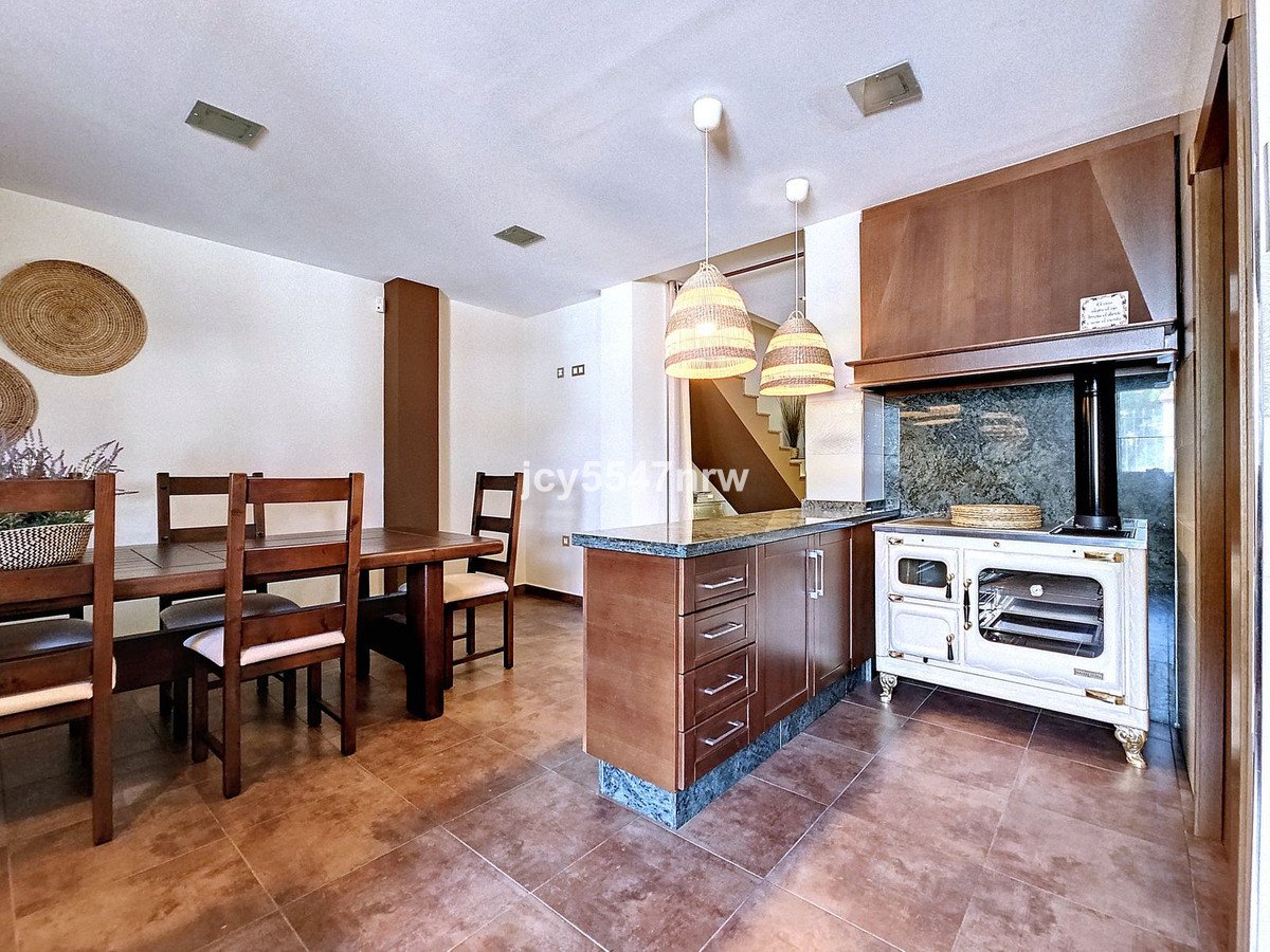 4 Bed Finca - Cortijo in Yecla