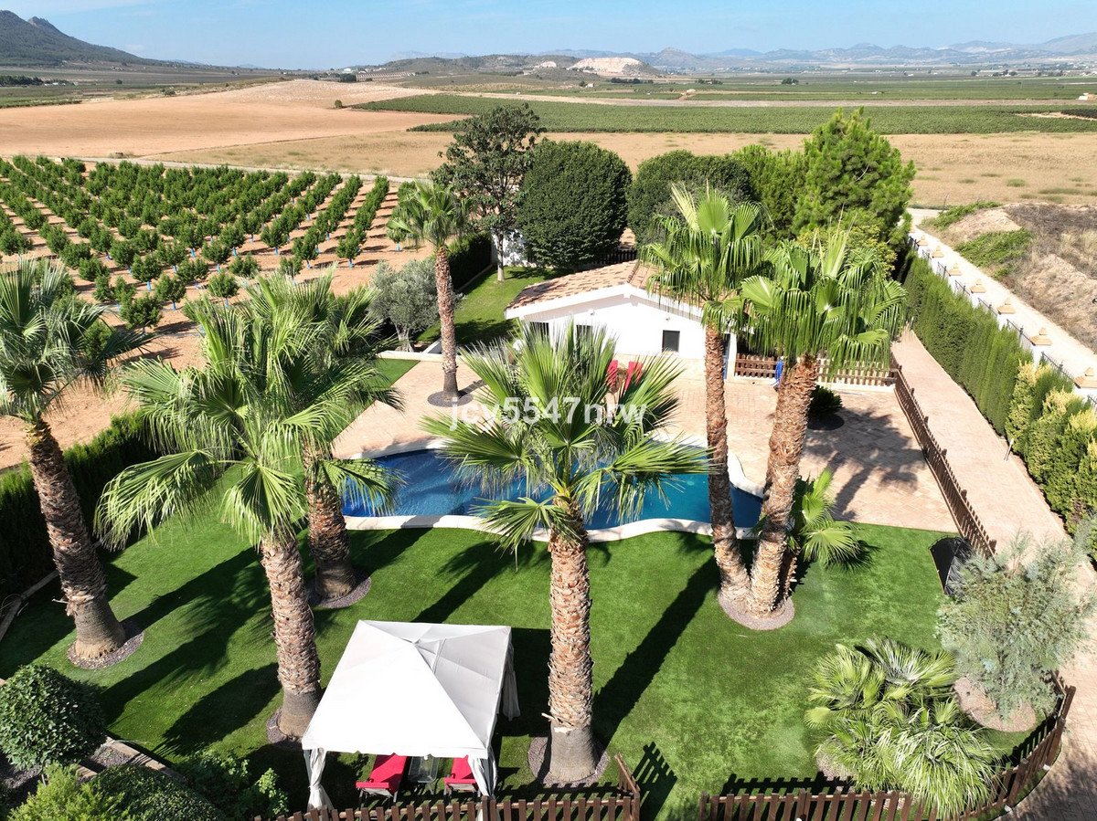 4 Bed Finca - Cortijo in Yecla