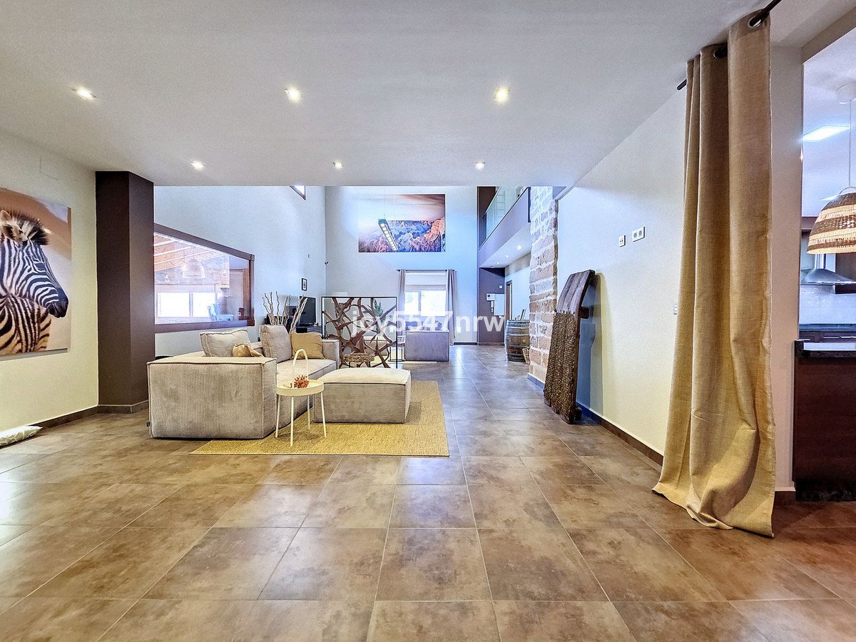 4 Bed Finca - Cortijo in Yecla