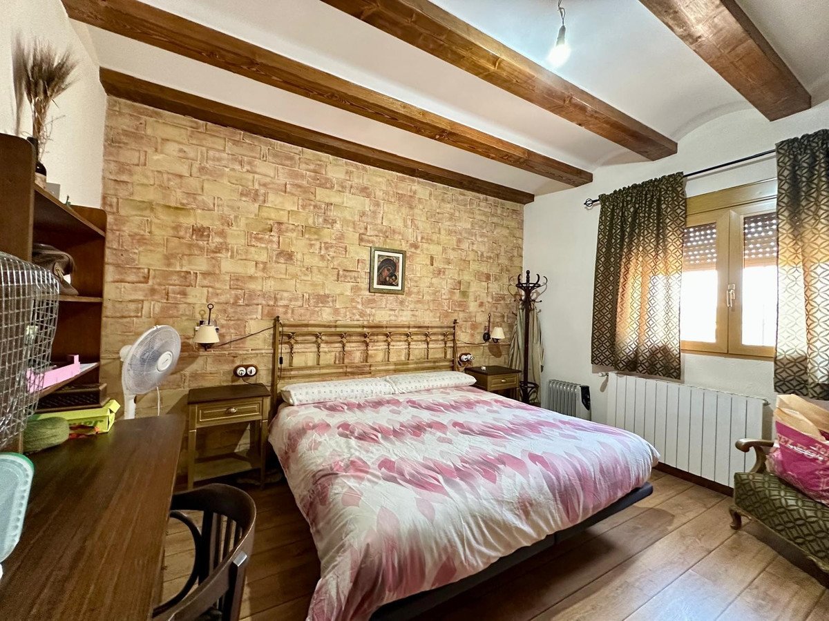 8 Bed Detached Villa in Yecla