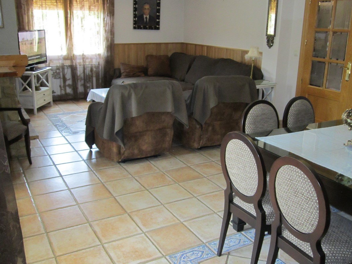 6 Bed Detached Villa in Yecla