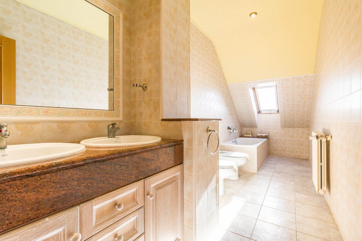 7 Bed Detached Villa in Yecla