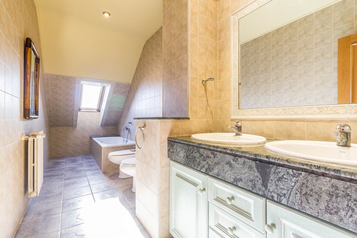 7 Bed Detached Villa in Yecla
