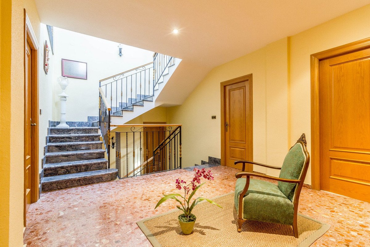 7 Bed Detached Villa in Yecla