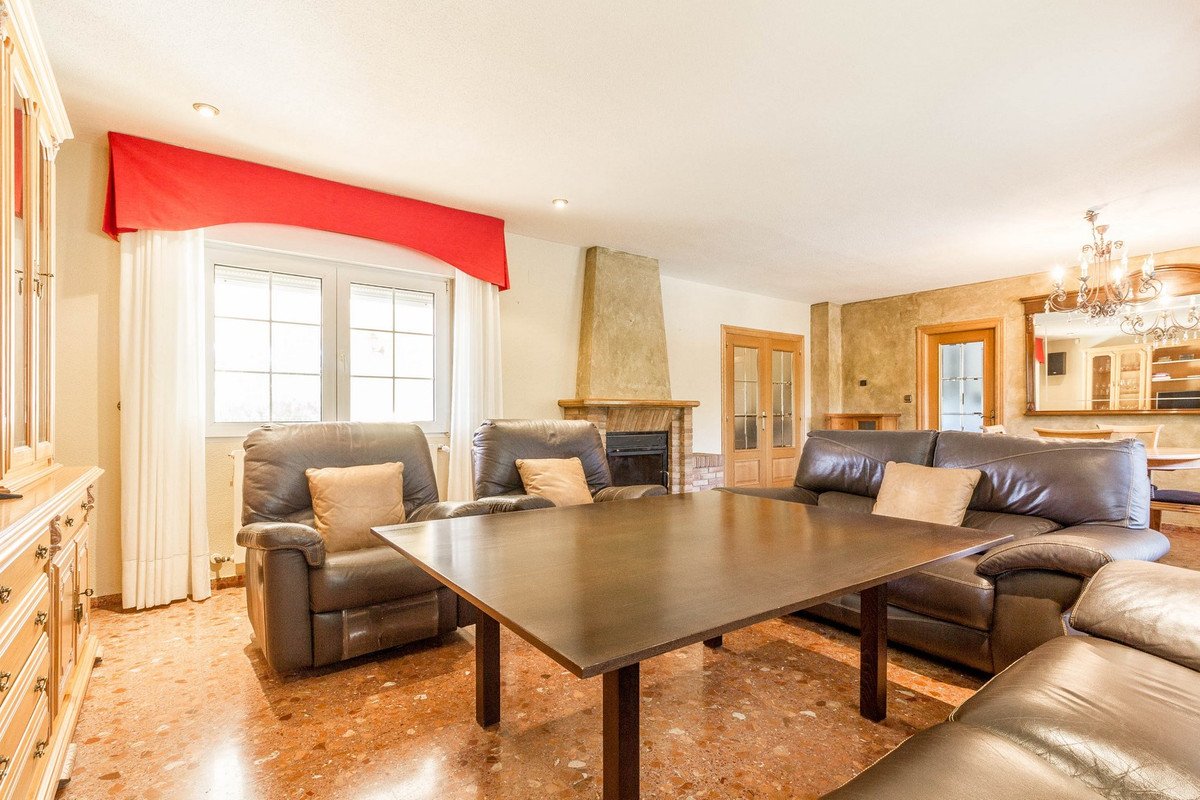 7 Bed Detached Villa in Yecla