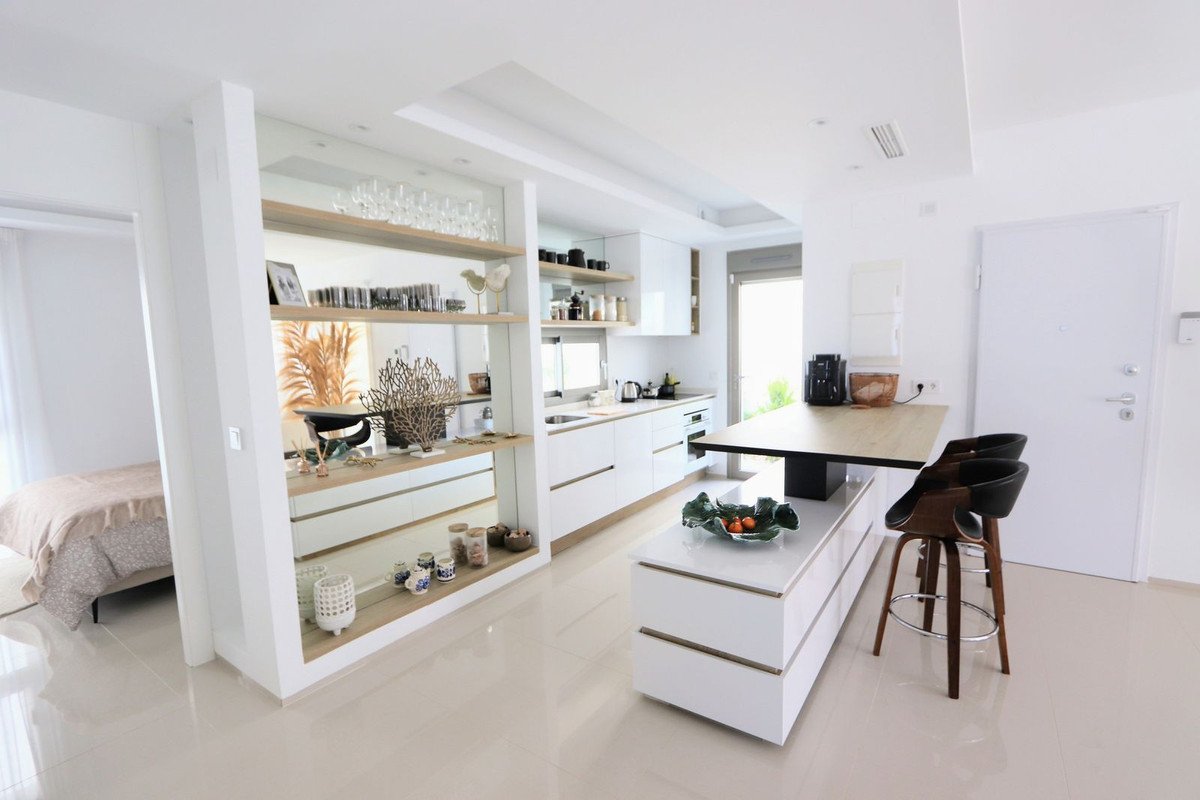4 Bed Detached Villa in Los Alcazares