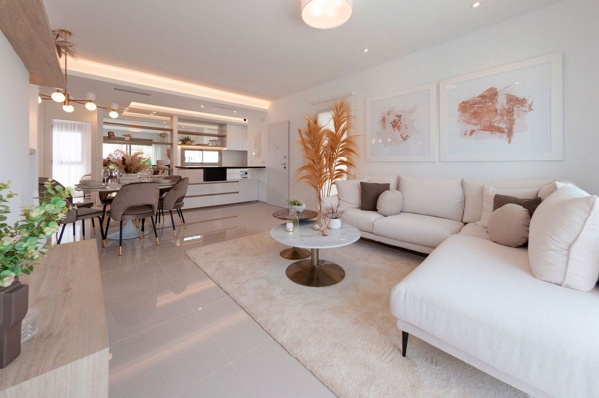 4 Bed Detached Villa in Los Alcazares