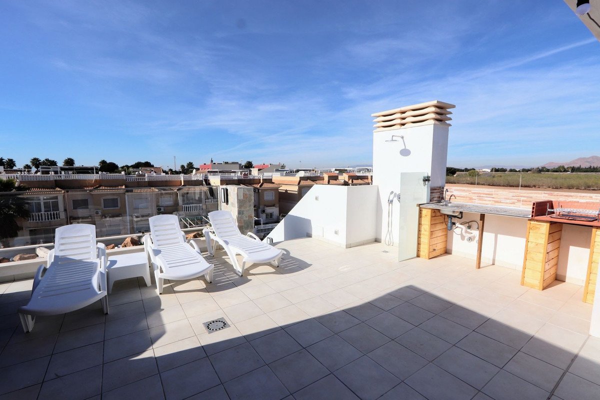 4 Bed Detached Villa in Los Alcazares
