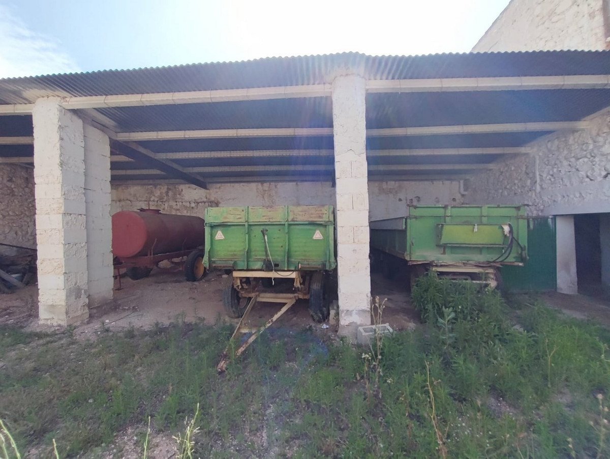 10 Bed Finca - Cortijo in Yecla