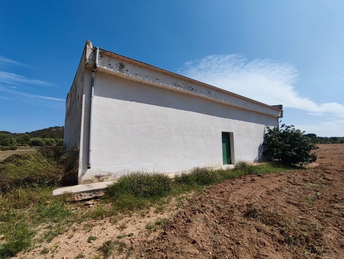 10 Bed Finca - Cortijo in Yecla