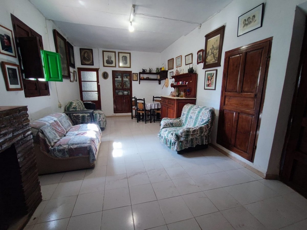 10 Bed Finca - Cortijo in Yecla