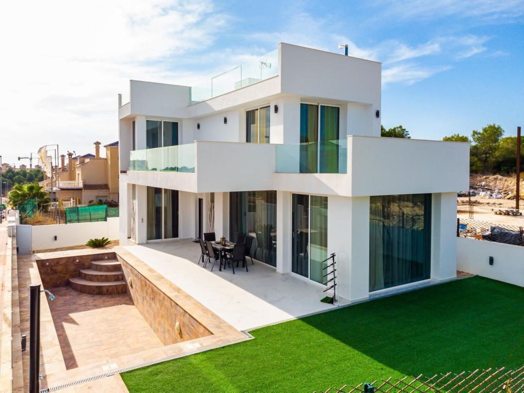 VILLAMARTÍN PARADISE PHASE V - TOWNHOUSES NEREA