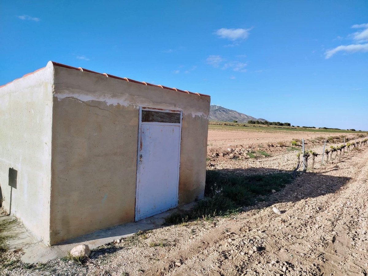 3 Bed Finca - Cortijo in Yecla
