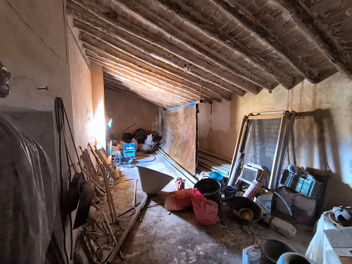 7 Bed Finca - Cortijo in Yecla