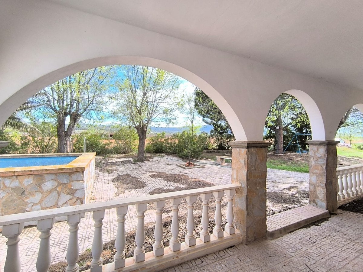 7 Bed Finca - Cortijo in Yecla