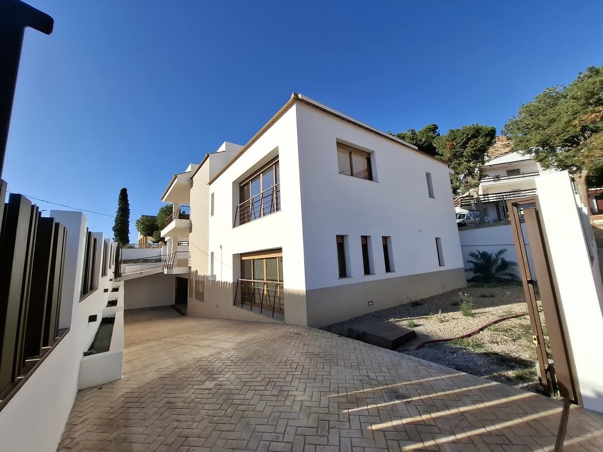 5 Bed Detached Villa in San Juan de los Terreros