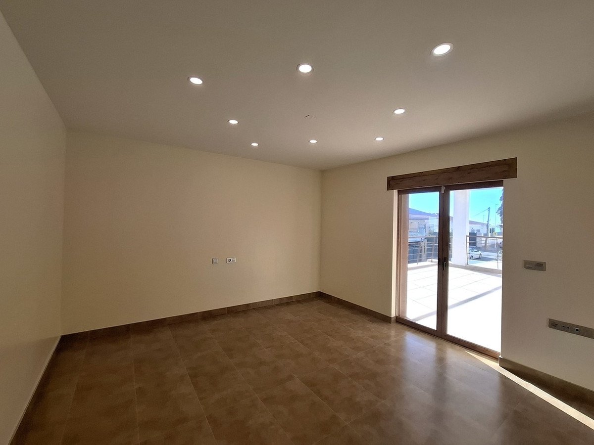 5 Bed Detached Villa in San Juan de los Terreros
