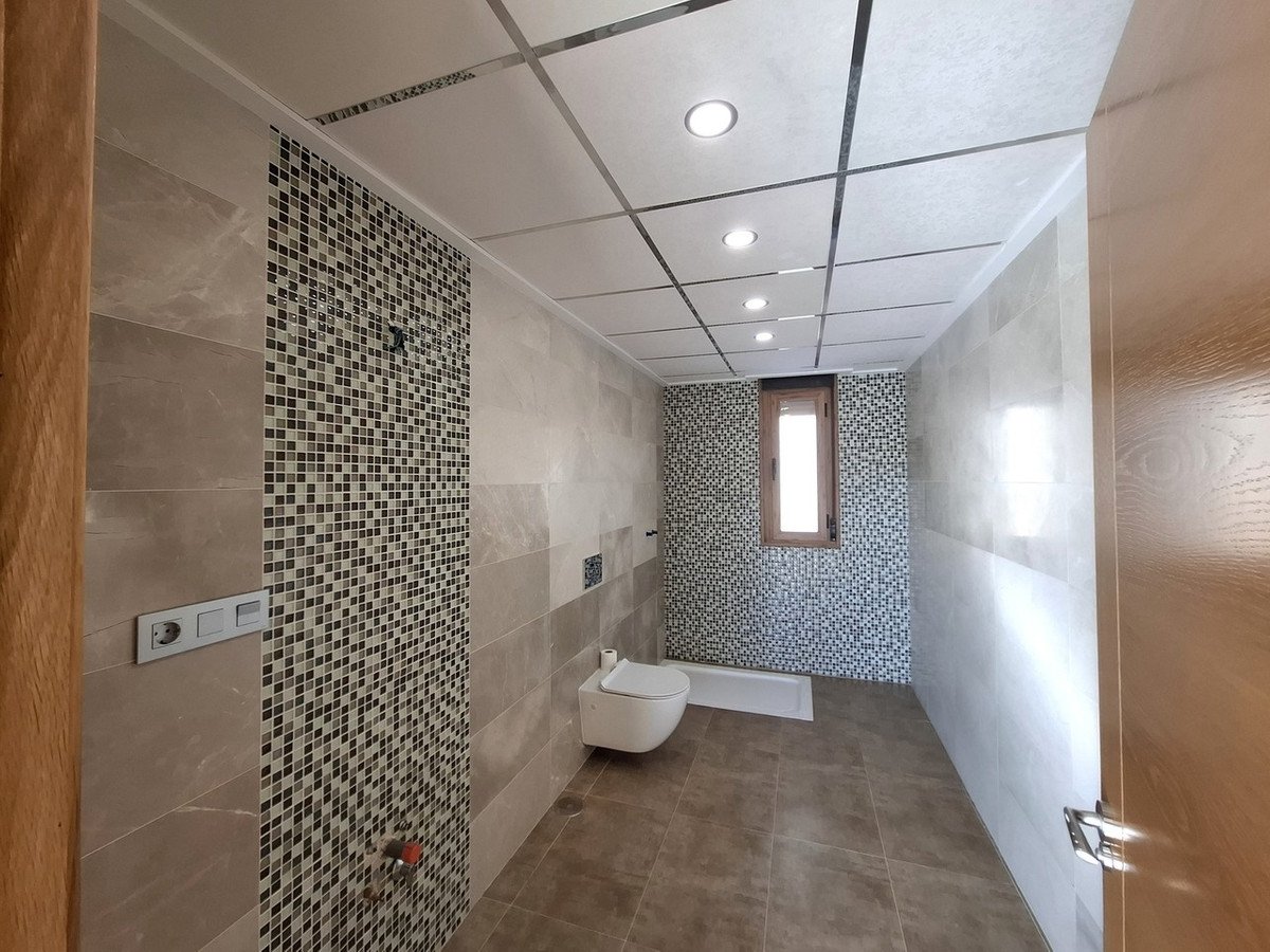 5 Bed Detached Villa in San Juan de los Terreros