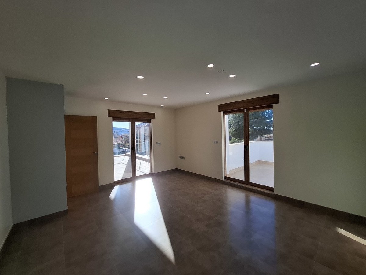 5 Bed Detached Villa in San Juan de los Terreros