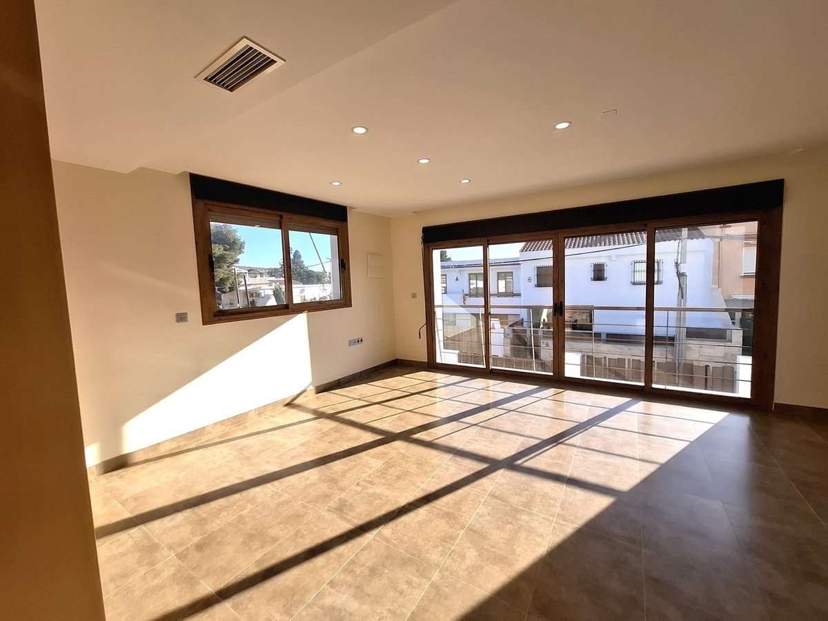 5 Bed Detached Villa in San Juan de los Terreros
