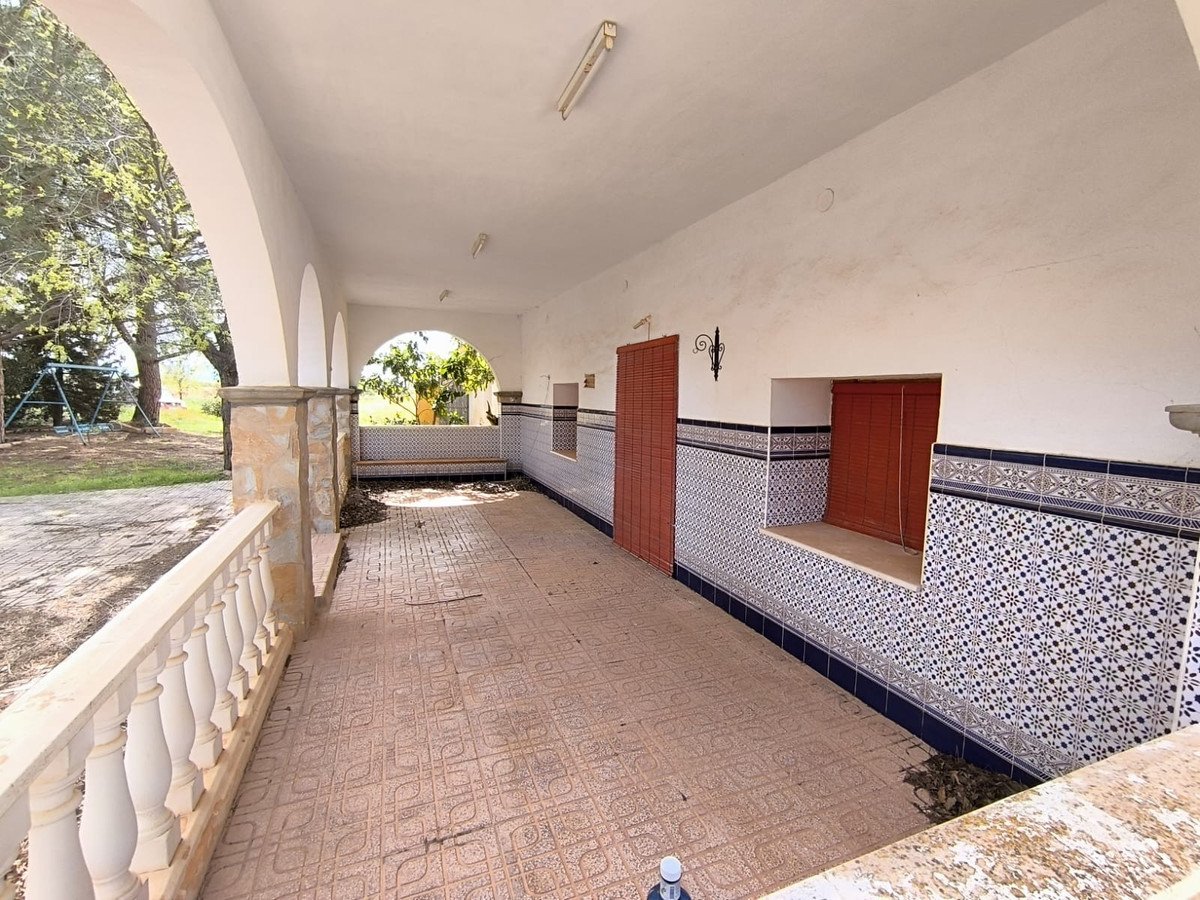 7 Bed Finca - Cortijo in Yecla