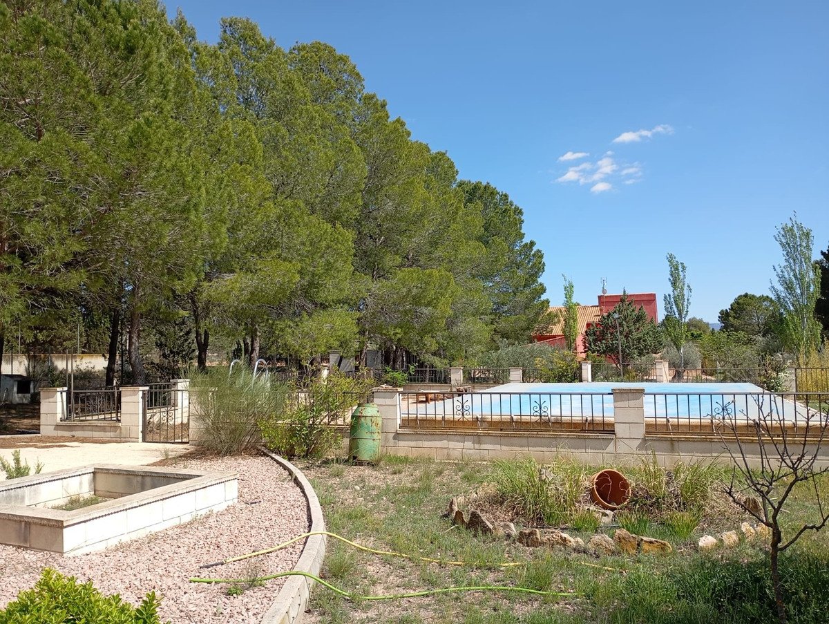 5 Bed Detached Villa in Yecla