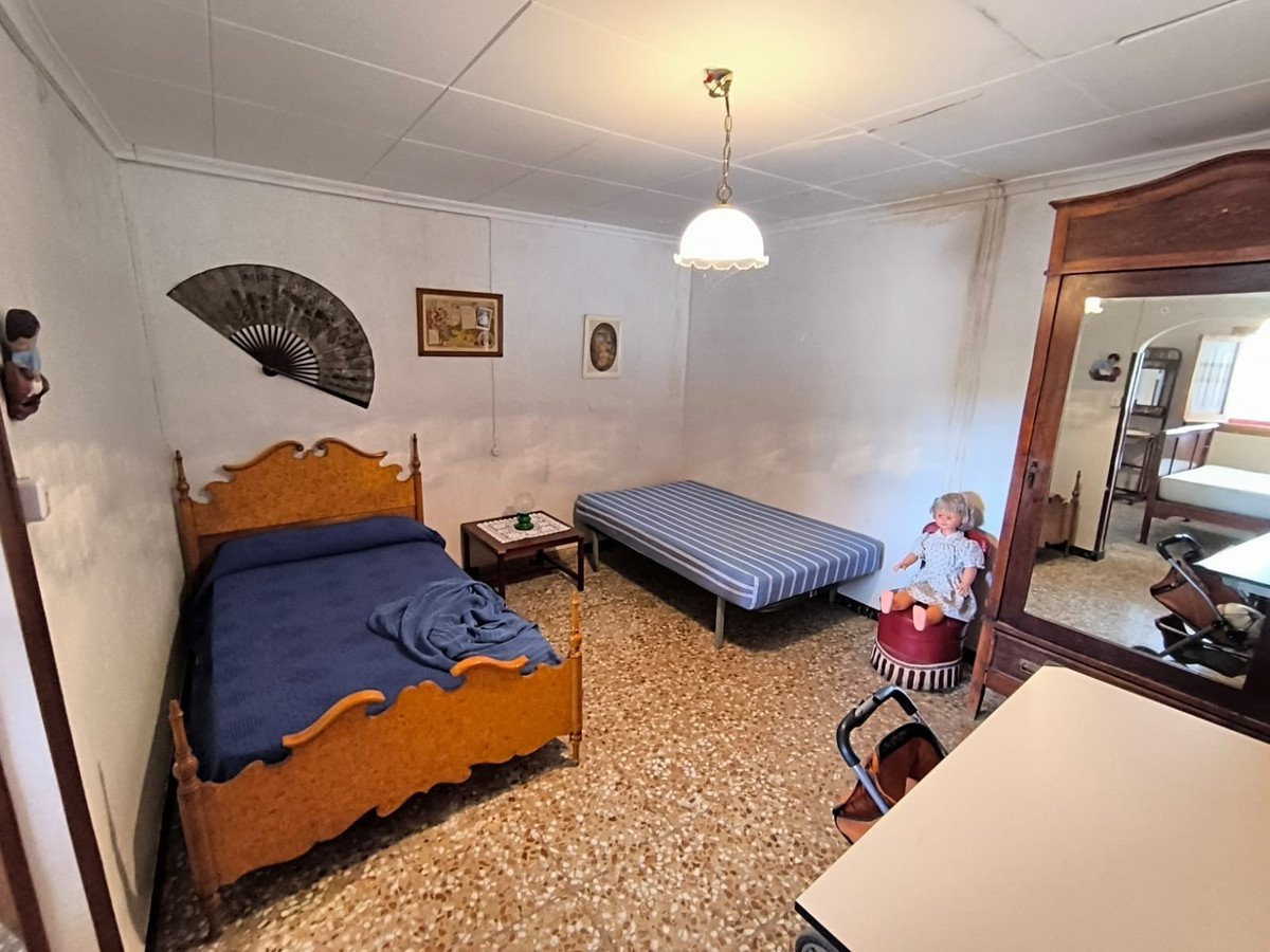 10 Bed Finca - Cortijo in Yecla