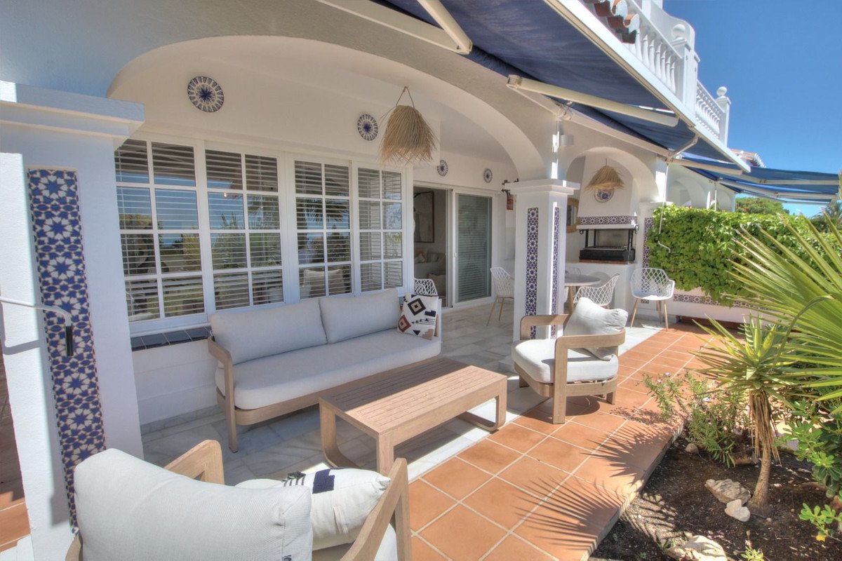 2 Bed Semi-Detached House in El Chaparral