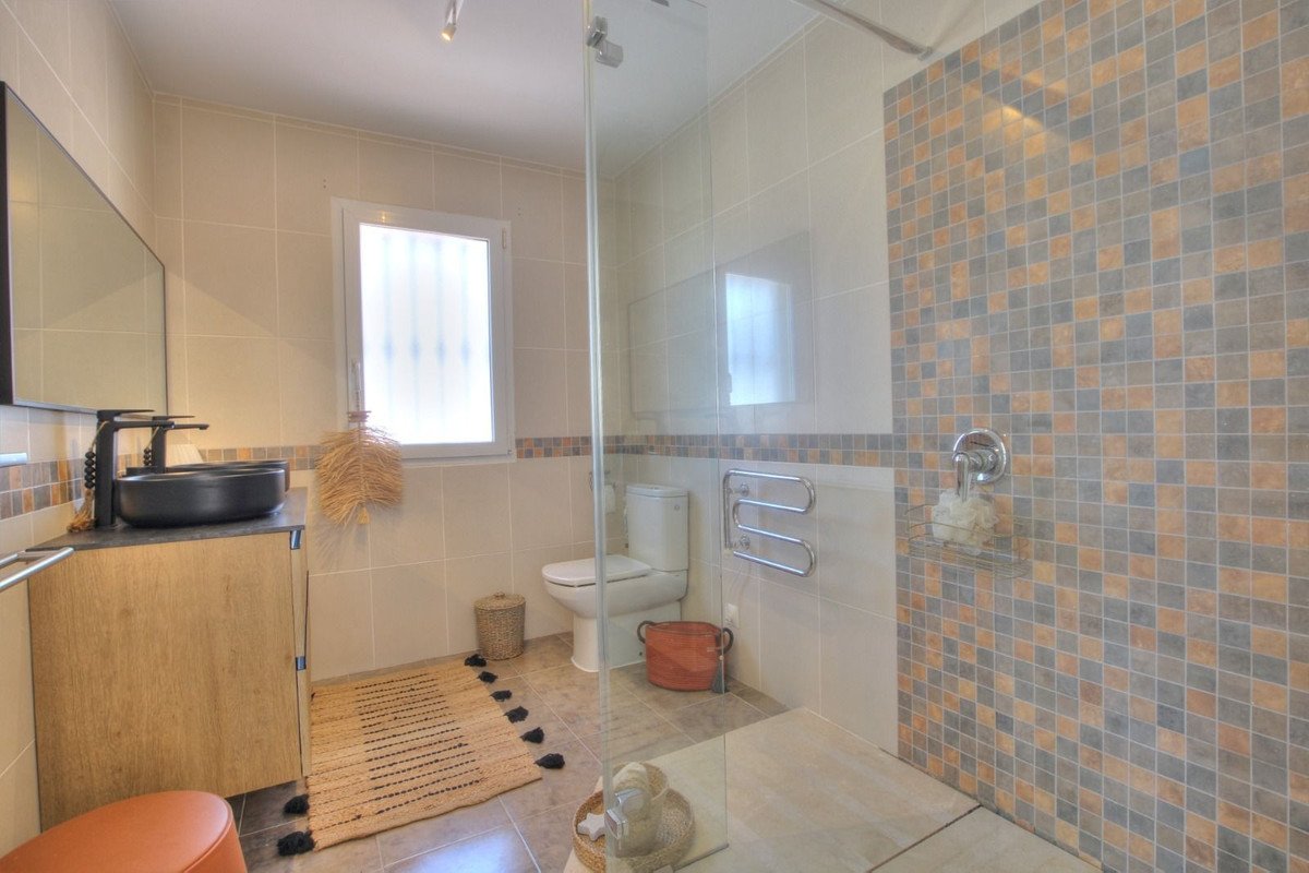 2 Bed Semi-Detached House in El Chaparral