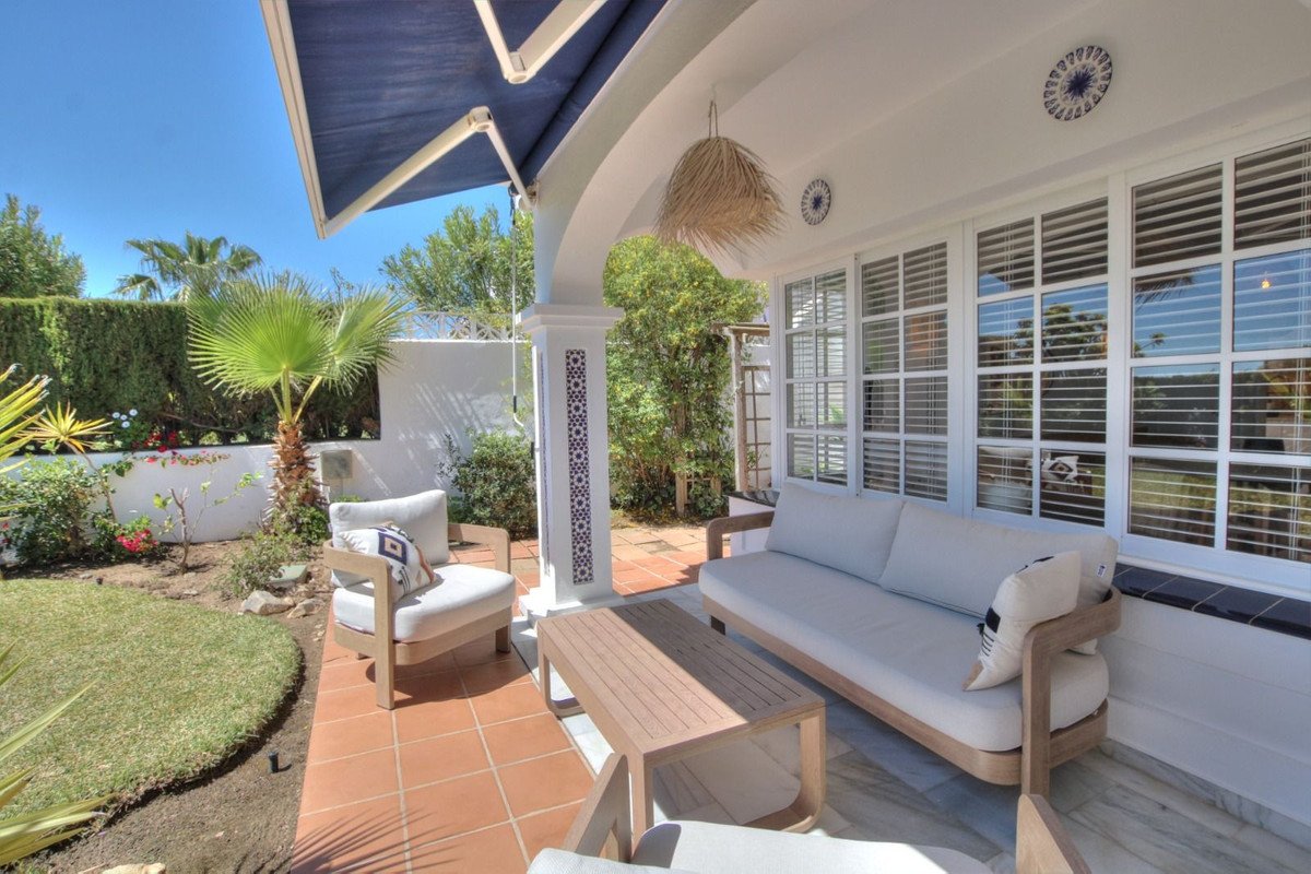 2 Bed Semi-Detached House in El Chaparral