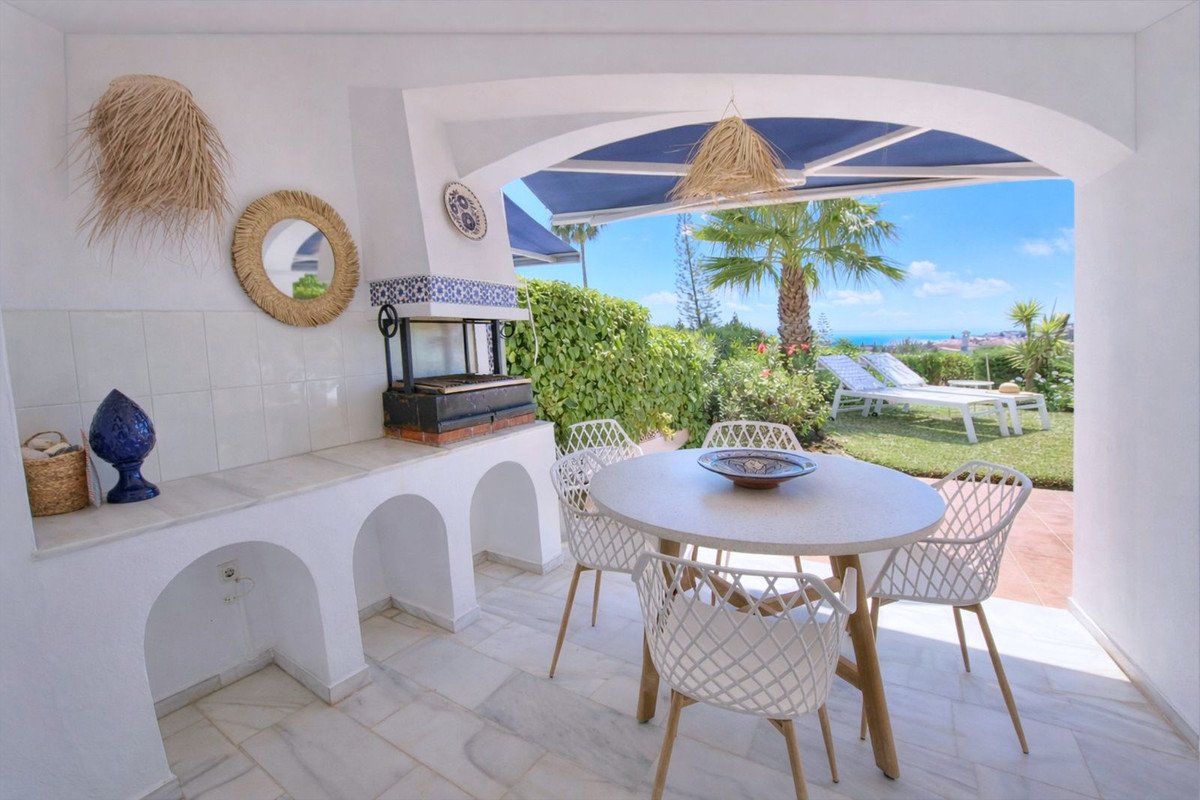 2 Bed Semi-Detached House in El Chaparral