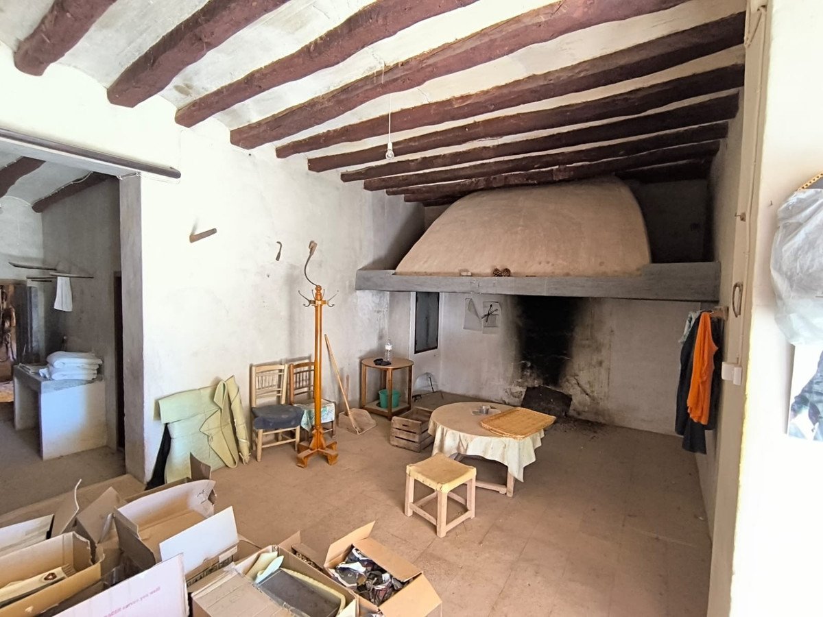 4 Bed Finca - Cortijo in Yecla