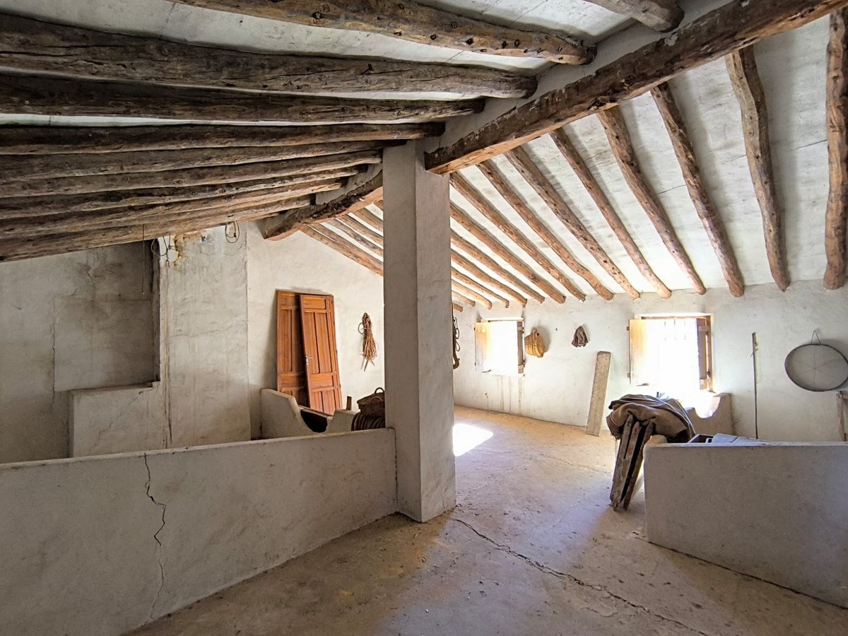 4 Bed Finca - Cortijo in Yecla