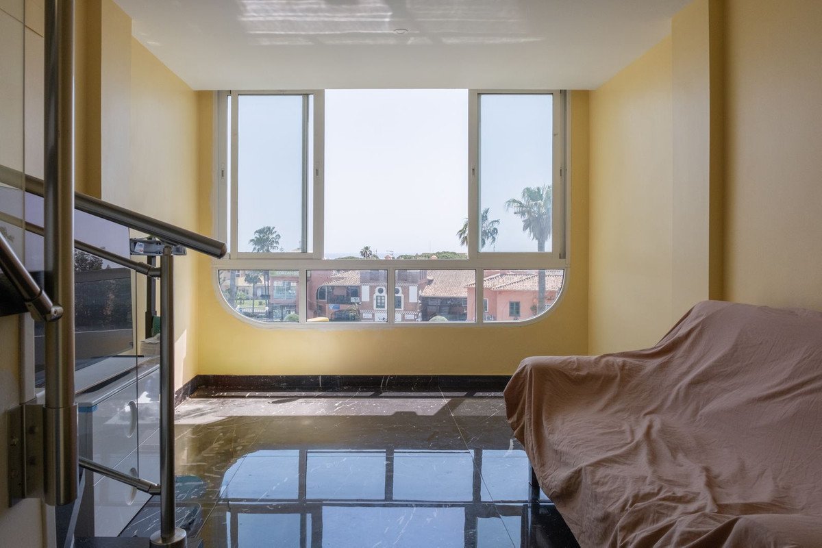 2 Bed Penthouse Duplex in Calypso
