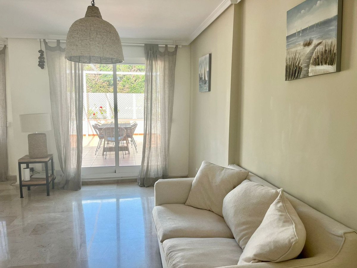 5 Bed Townhouse in Bel Air