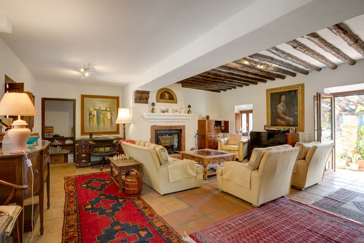 VL705973