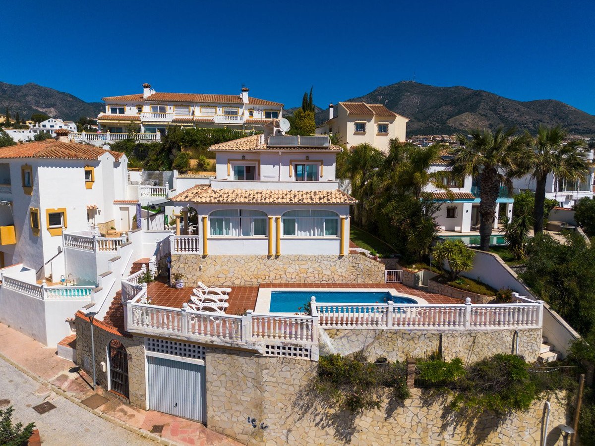 4 Bed Detached Villa in Torreblanca