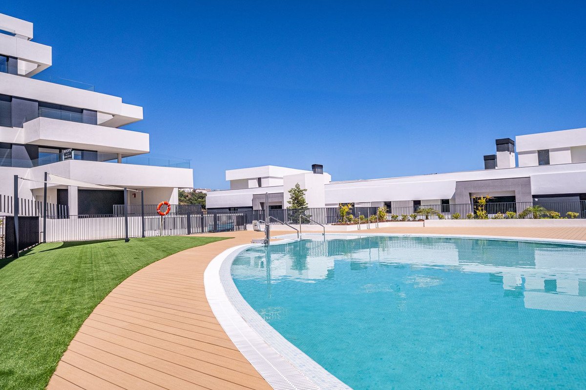 3 Bed Penthouse Duplex in Altos de los Monteros