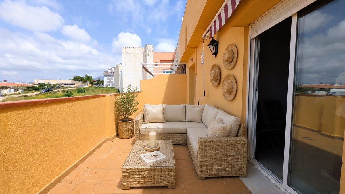 2 Bed Penthouse in Las Lagunas