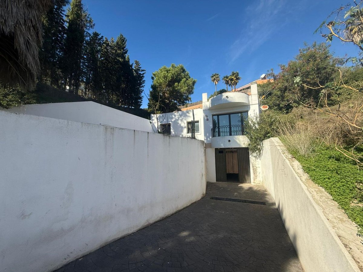 3 Bed Townhouse in Estepona